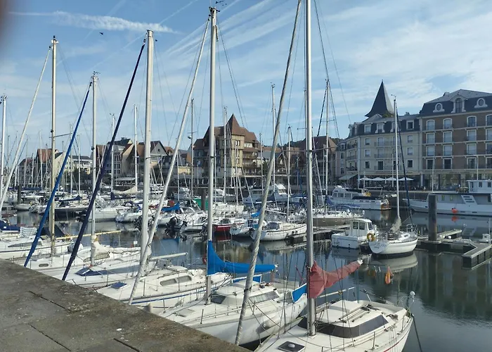 L\'Escale A Deauville