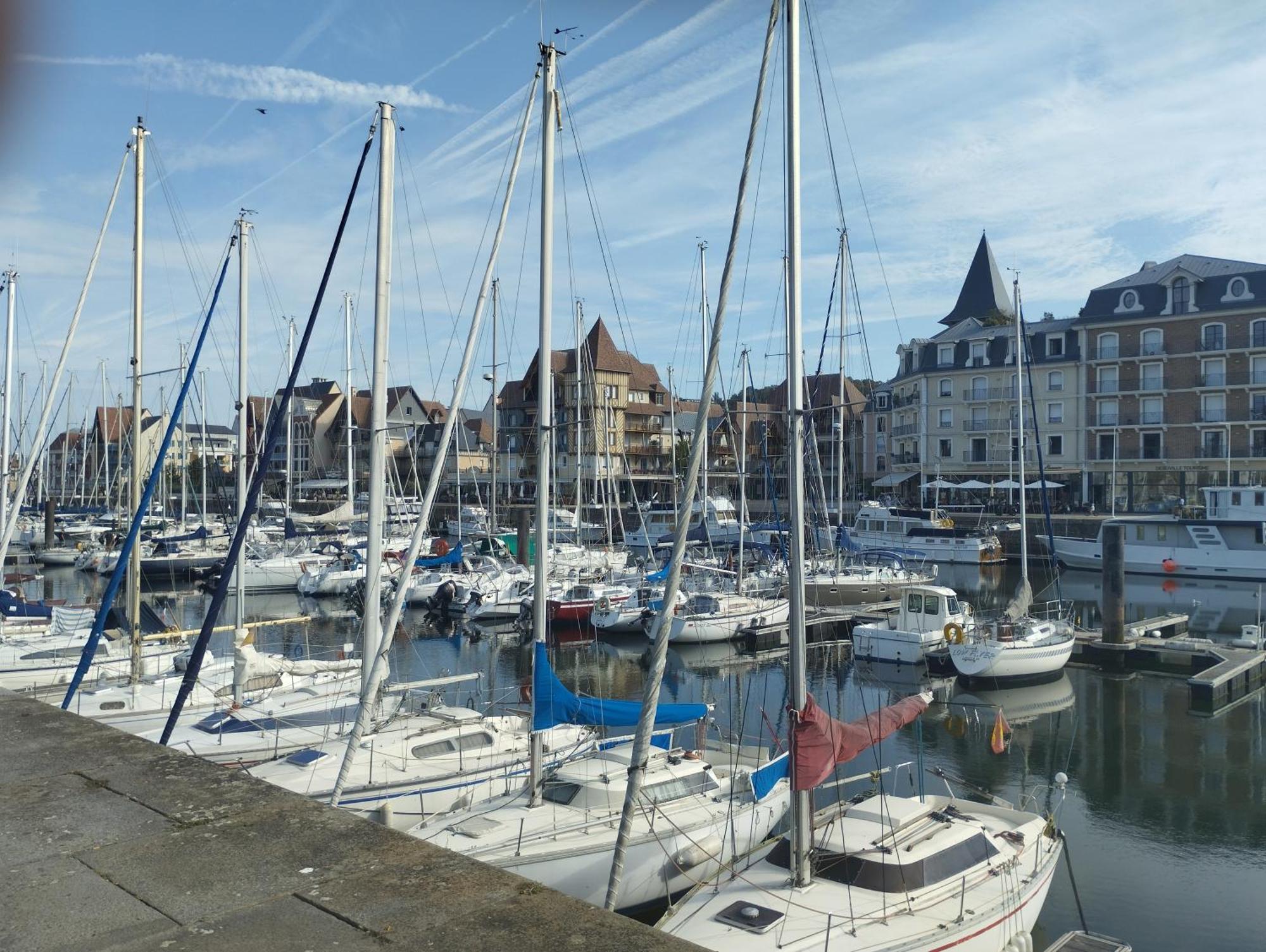 L'escale A Deauville